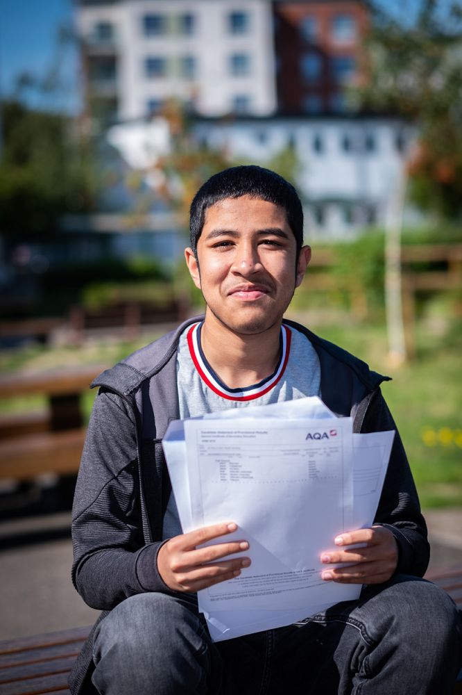 SPWT Celebrates Excellent GCSE Results - St Paul's Way